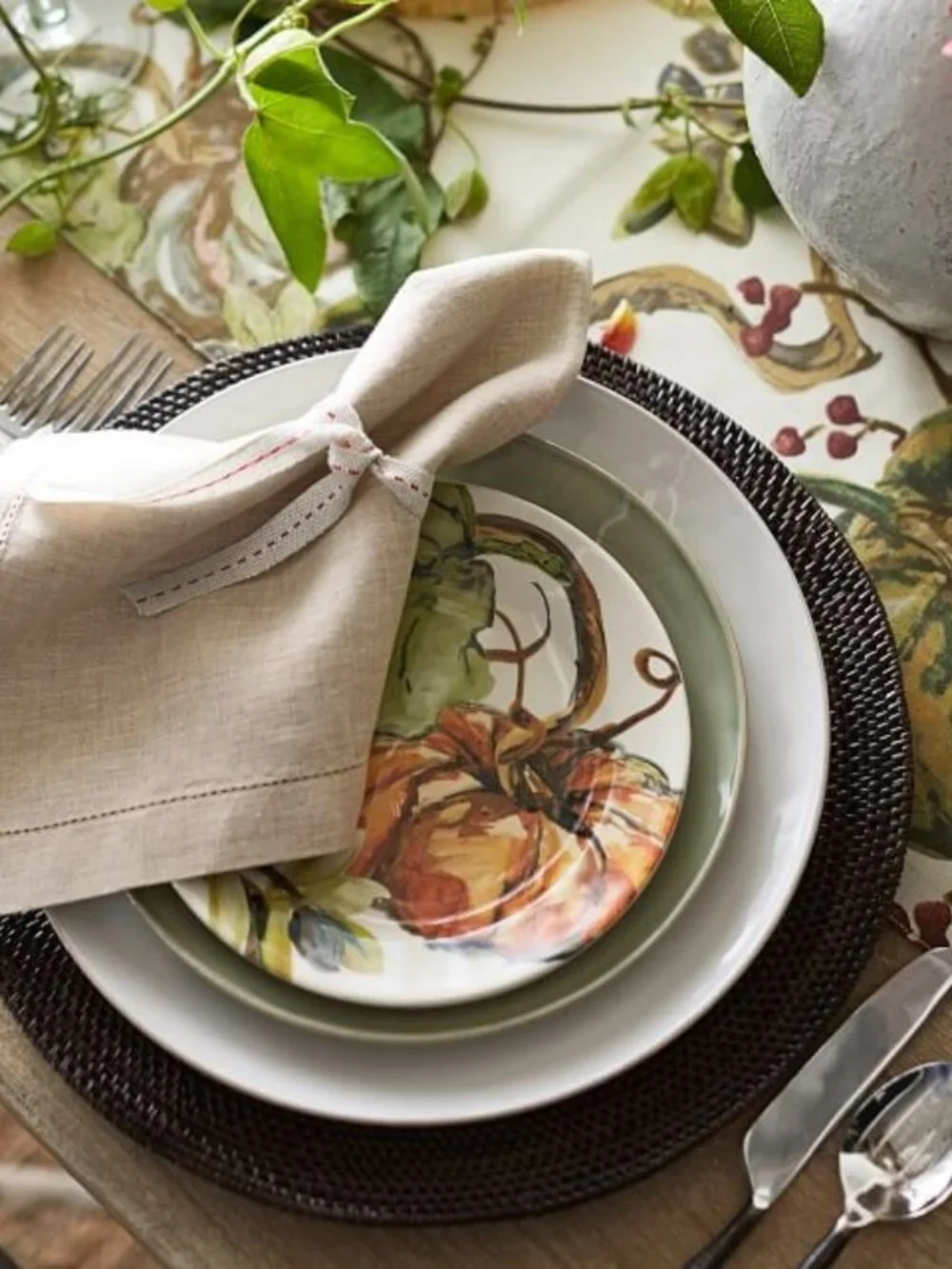 Pottery Barn Harvest Pumpkin Stoneware Appetizer Plates Set of 4 NEW